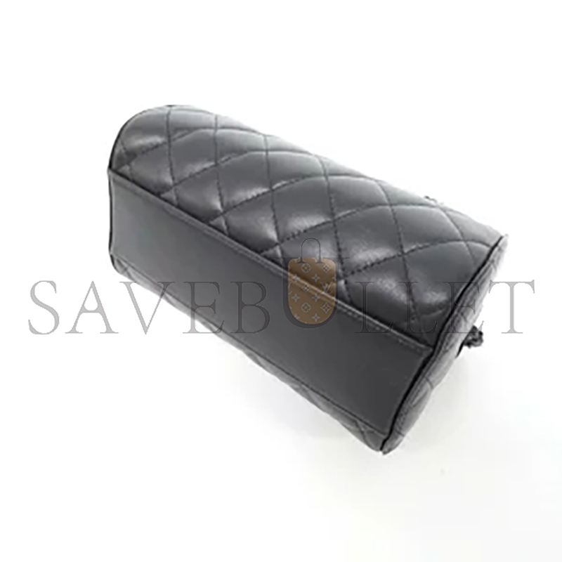 Ch*el clutch with chain ap4474 (18.5*11.5*11cm)